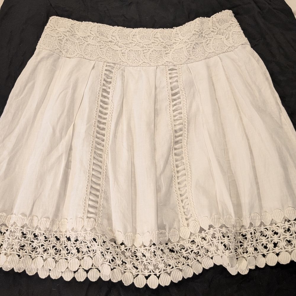 Kenar‎ White Lace-Trim Mini Skirt